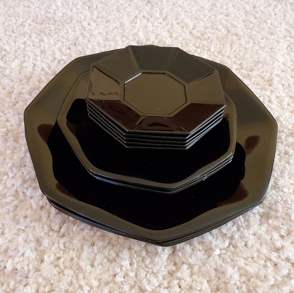 Other - Set of black plates